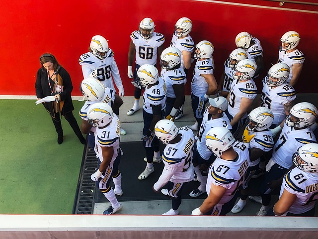 官方：库拉索主帅艾德沃卡特因家事暂离球队，由助教率队迎战牙买加