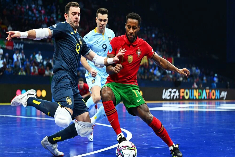 CBA赛季焦点对决总结