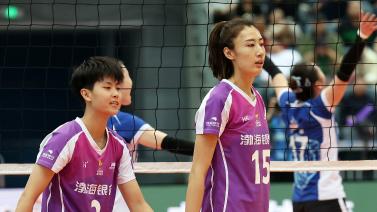 阿森纳3-1拜仁破其不败金身，马杜埃凯首球诺伊尔失误送礼